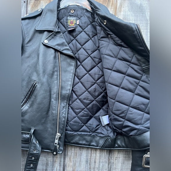 Schott NYC USA Men’s Moto Leather Jacket - Sz Medium motorcycle riding - Picture 12 of 16
